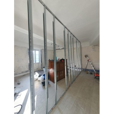 Cloisonnement, doublage et faux-plafond.